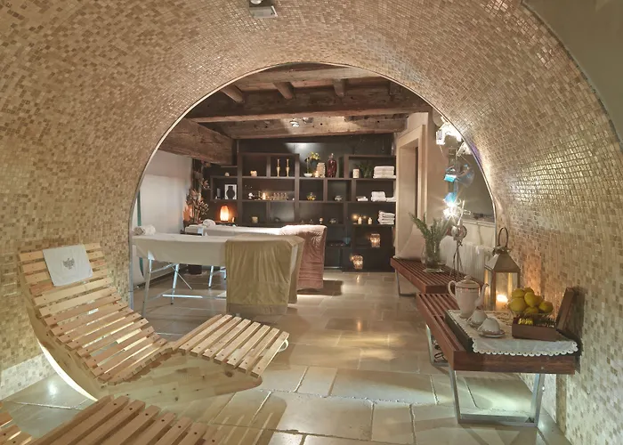 Hotel Dimora Storica Torre Del Parco 1419